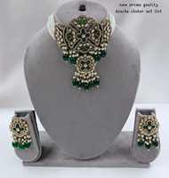 Collier et boucles d'oreilles traditionnels indiens en imitation or, avec pendentif Motipearl fantaisie, perles Kundan et perles d'imitation, style Mala Drop