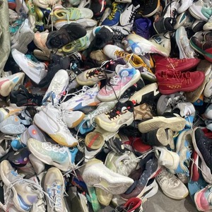 Vente en Gros de Chaussures de Basket d'Occasion de Marque Populaire 5 Marques de Chaussures de Basket de Seconde Main les Plus Vendues - Product Image 4