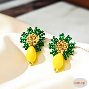 Pendientes de Acero Inoxidable con Diseño de Margarita Étnica Namayo - Product Image 2