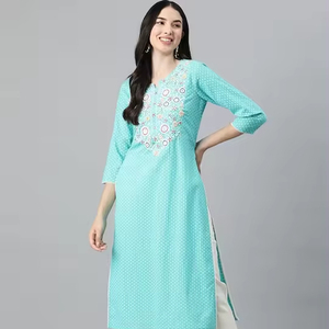 Ensemble Kurta 2 pièces pour femme, longueur genou, manches longues, en coton, avec design floral sur la partie supérieure, orné de paillettes et de broderies élégantes, style ethnique - Product Image 1