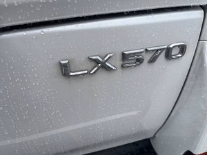 <span class=keywords><strong>Lexus</strong></span> <span class=keywords><strong>LX</strong></span> <span class=keywords><strong>570</strong></span> SUV <span class=keywords><strong>2023</strong></span> Usado, Totalmente Equipado y de Lujo, Listo para Enviar a Todo el Mundo - Product Image 4