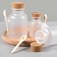 Bocaux en plastique givré pour sels de bain avec bouchons en liège et cuillères en bois, bouteilles rechargeables pour poudre de masque 100g 200g 300g 500g