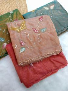 Tissu de créateur à la mode deux tons de soie Sari avec travail manuel fantaisie Blouse la plus vendue fête mariage tenue décontracté femmes - Product Image 2