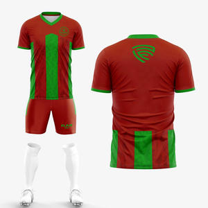 Kits de football personnalisé de haute qualité pour hommes, maillot de football à la mode avec impression par sublimation, service OEM pour ensembles - Product Image 5
