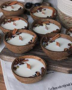 Tendance chaude Bougie à la noix de coco écologique | Bougie de cire durable pour la relaxation et les soins personnels - Product Image 2