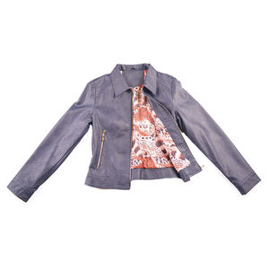 Meilleur design Veste en cuir chenille brodée avec logo OEM pour femmes en cuir véritable respirant avec rembourrage en coton - Product Image 6