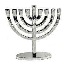 Menorá de Hanukkah de Metal Martillado Multicolor Vintage para el Rincón de Oración del Sabado, Decoración Navideña, Marca Shah, Tamaño Personalizado - Product Image 5