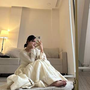 Vestido elegante Bordado de hilo pesado de último diseñador con ropa india y paquistaní Dupatta - Product Image 4