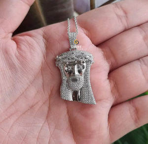 จี้เพชรโมอิสทรงกลมสวยงามแบบใหม่สำหรับผู้ชายจี้ฮิปฮอป925รูปใบหน้าพระเยซูทรงน้ำแข็งทั้งหมด - Product Image 4