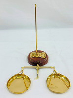 Balance de pesage antique en laiton gracieux de 8 pouces Balance Justice Law Scale Décoration Divine Item Jewellery avec poids complet