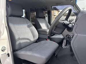 TOYOTA VAN d'occasion - Product Image 3