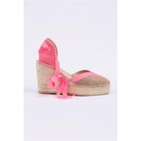 Espadrille fermée à talon compensé haut
