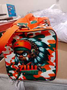 กระเป๋าแบบกำหนดเองสีเหลืองกลิตเตอร์สำหรับทีม กระเป๋าเป้สะท้อนแสงสำหรับชมรมเชียร์ลีดเดอร์และสตูดิโอเต้นรำ กระเป๋าเชียร์สีทองสำหรับเด็กผู้หญิง - Product Image 2