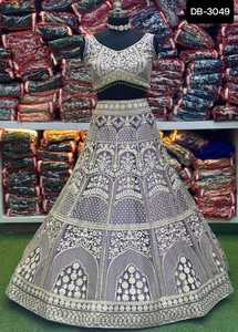 Red pesada de moda india con diseño de hilo de secuencia de bordado trabajo Lehenga Choli con blusa de trabajo pesado y Dupatta para mujer - Product Image 3