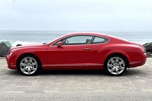 Bentley Continental GT 2006 Usado, 552 CV, Twin-Turbo W12, Tracción Total, Especificaciones de Conducción Mulliner, Rojo St. James - Product Image 3