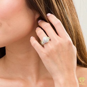 แหวนหมั้นเพชรมอยส์ซอไนต์หรูหราผลิตในอินเดียประดับเพชรสีเงินประดับลูกแพร์สำหรับเจ้าสาว - Product Image 4