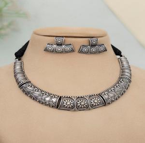 Fancy Style Saiena Hasli Necklace <b>Set</b> <b>for</b> <b>Women</b> Elegant Ethnic <b>Jewelry</b> Trendy Fashion Statement Gift Affordable Quality - Product Image 1