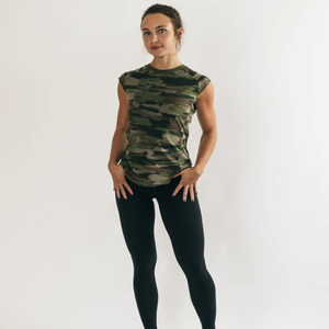 Camiseta de algodón 95% con cuello redondo para mujer, remera de camuflaje con cuello redondo y mangas ajustadas de LICRA 5% - Product Image 5