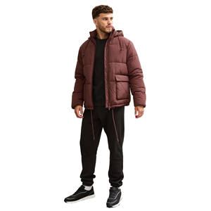 Chaqueta acolchada de invierno transpirable ecológica a prueba de viento impermeable de alta calidad con logotipo personalizado OEM para hombre con relleno de poliéster - Product Image 1