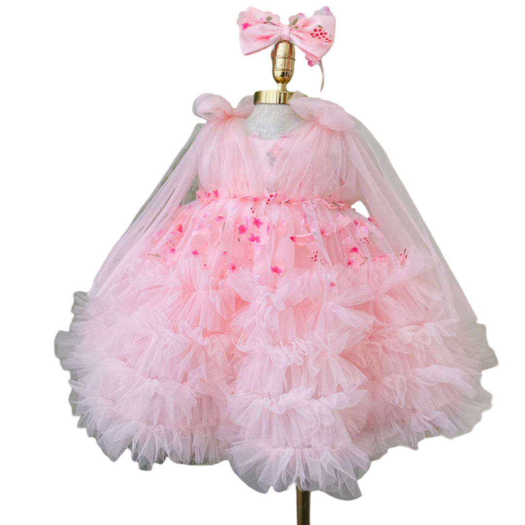 Конкурс маленьких нудисток Раздевалки не нужны – пусть нас просто не трогают». Нудисты облюбовали дикий пляж на Минском море - KP.RU