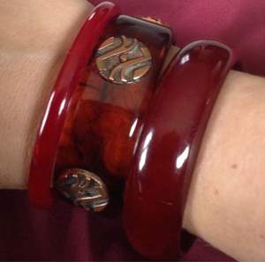 Sami Handicrafts Bracelets de mode en résine incrustée de perles de diamant classiques pour femmes et filles pour les mariages et les fêtes comme cadeaux - Product Image 6