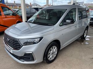 USADO LHD/RHD 2024 F O R D TOURNEO CONNECT 2,0 TITANIO - Product Image 2