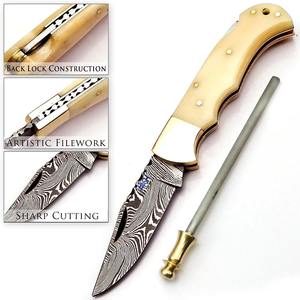 Cuchillo Bushcraft Bowie de caza y supervivencia de acero de Damasco personalizado con mango de resina para acampar al aire libre. - Product Image 4