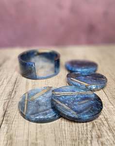 Ensemble de sous-verres classiques en bois et résine, écologiques, faits à la main, durables, pour la maison, le bureau, le café - Product Image 5