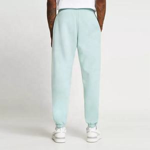 กางเกงจ็อกเกอร์กีฬาผู้ชายขายดี น้ำหนักเบา ทรงตรง กระเป๋าใหญ่ รับสกรีนโลโก้ ระบายอากาศ แห้งเร็ว - Product Image 3