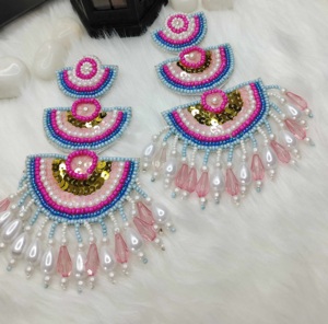 Joyería Hecha a Mano con Cuentas Múltiples para Niñas y Mujeres, Tamaño Personalizado para Regalo de Fiesta, Hecho en India - Product Image 3
