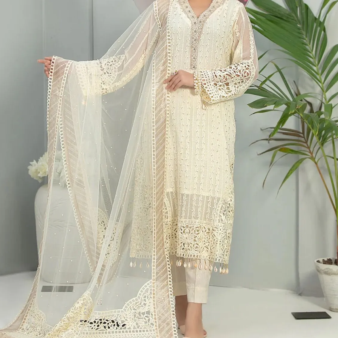 축제 행사 드레스 파키스탄 디자이너 2023 디자이너 의상에서 세련된 파티 드레스