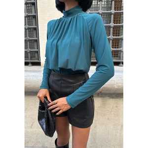 Chemise à col roulé pour femme Sandy avec détail drapé, collection 3480 - Product Image 6