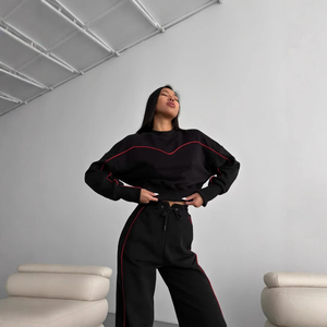 Femmes décontracté solide rayé sweat deux pièces ensemble en gros à manches longues col rond hiver vers le bas épaule survêtement - Product Image 2