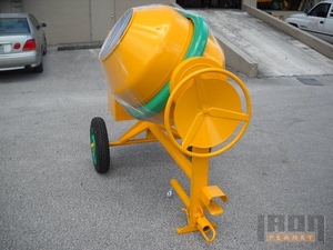 Bétonnière portative robuste sur remorque, mélangeur à tambour, conception à trois roues, moment de charge élevé, moteur 7,5 kW, 3 m³/h, garantie 5 ans - Product Image 2