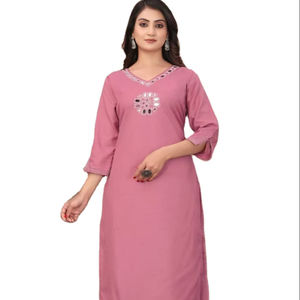 ¡Apúrate a Comprar! La Más Hermosa Colección de Conjuntos de Kurti de Dos Piezas para Fiesta, de Verano, Cómodos, de Seda Georgette, con Espejo Original y Trabajo a Mano - Product Image 1