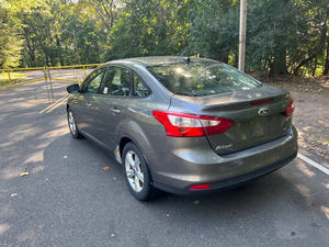 Nettoyer 2013 F-O-d Focus SE d'occasion - Product Image 5