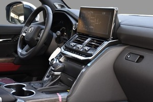 NUOVISSIMO Toyota Land Cruiser VXR 3.5L Benzina Turbo Diesel V6 Automatico R18 Euro VI con Telecamera a 360° in Ottime Condizioni - Product Image 6