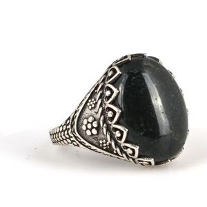 Bague géométrique pour homme en argent sterling 925 et pierre d'onyx noir (plaqué rhodium) - Product Image 2