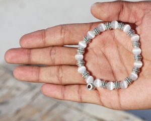 Sameer Gems Unisex Classic Style White Selenite Beaded <b>Bracelet</b> Smooth Stretchable Healing Gemstone Certified Anniversary - Product Image 2