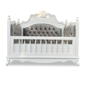 Cuna de Madera Blanca para Bebé con Cabecera de Terciopelo Acolchado, Cuna Clásica de Lujo con Diseño de Concha Tallada, Estilo Francés - Product Image 5
