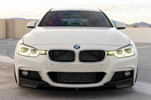 2018 B-M-W-330-i x-D-r-i-v-e S-p-o-r-t-s W-a-g-o-n - Product Image 3