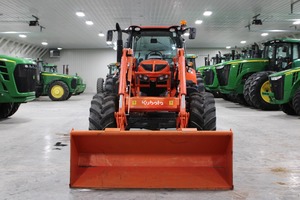 Offre Spéciale – Tracteur Agricole d'Occasion Kubota M7-132 Personnalisé en Usine, Prix Abordable avec Chargeur Frontal, Prix de Gros - Product Image 6