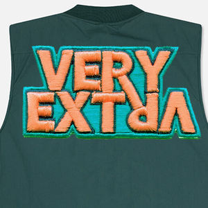 Chaqueta de Invierno Acolchada Unisex con Cuello Alto, Capucha, Resistente al Viento, Ecológica, Personalizable, al por Mayor, sin Mangas - Product Image 6