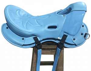 Silla de Montar Inglesa BLUHORSE con Cuero Sintético, Armazón de Fibra, Herrajes Niquelados, Diseño Duradero - Product Image 2