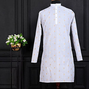 Kurta en coton et soie pour adultes, vêtements indiens et pakistanais confortables de qualité supérieure pour les fêtes et diverses occasions - Product Image 1