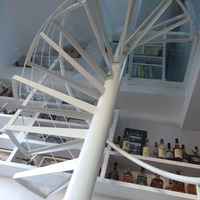 Usine Vente Moderne Style 3 D Conception Escalier tournant Fer Garde-Corps Escalier En Verre Escalier tournant