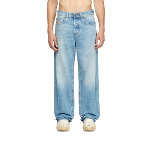 Jeans Holgados para Hombre, Elegantes y de Alta Demanda para el Verano, Mezclilla de Algodón Transpirable para Uso en Exteriores, para Suministro al por Mayor - Product Image 4