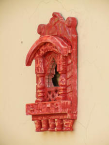 Marco de espejo de madera Angustia Jharokha hecho a mano pintado a mano decoración de pared colgante de pared - Product Image 2