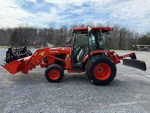 Tractor de Ruedas L4060HSTC-LE de 40 HP 4x4 con Cargador Frontal LA805 en Stock - Product Image 3