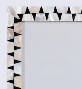 Cadre d'incrustation de nacre de luxe durable Accent de jeu de puces naturel fabriqué à la main Cadre photo en nacre d'inspiration naturelle - Product Image 3